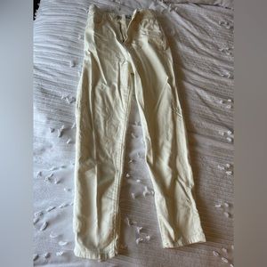 ZARA Mom Fit Jeans